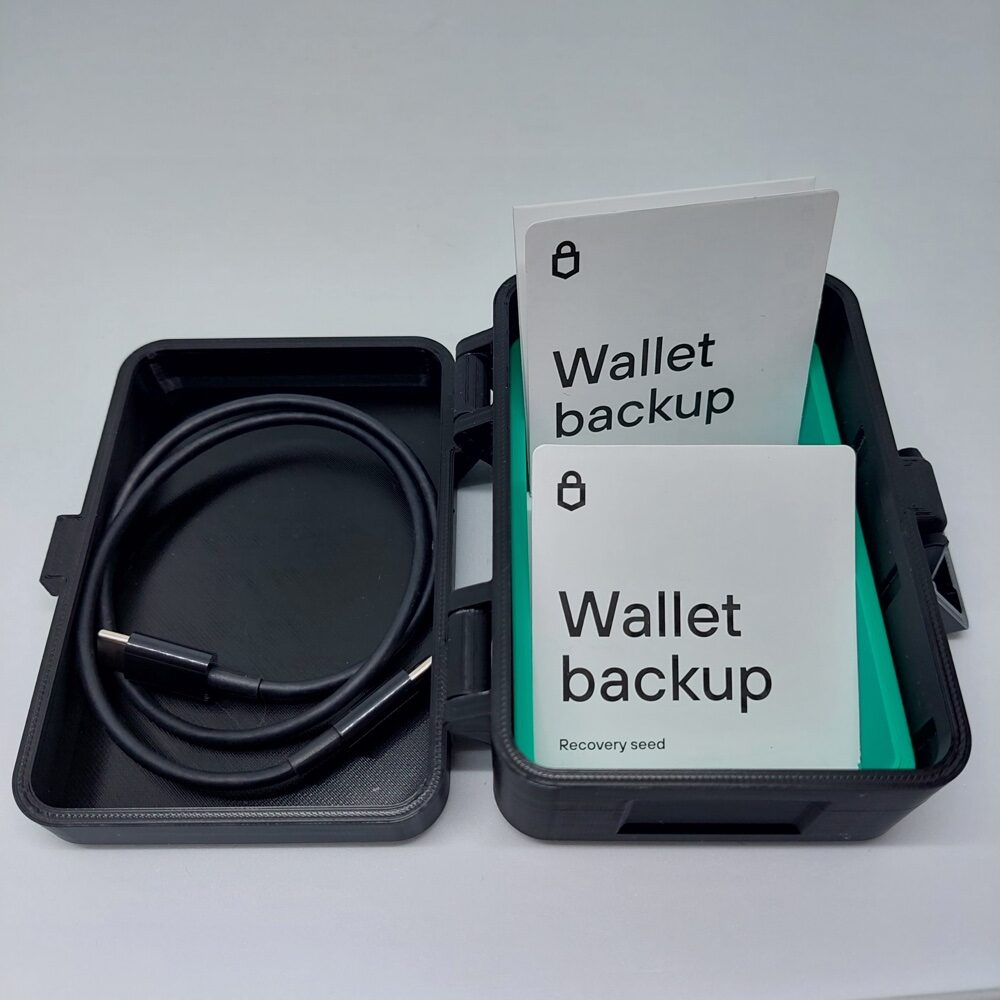 Caja protectora para Trezor Safe 3 - Imagen 5